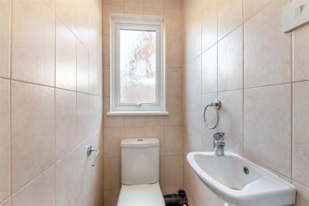 8701809-interior01.jpg
