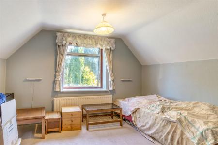 8701766-interior16.jpg