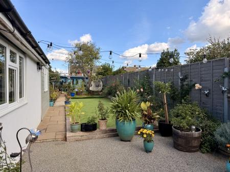 Garden 1.jpg