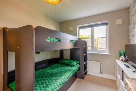 8705182-interior16.jpg