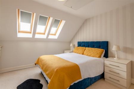 8705182-interior19.jpg