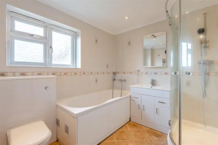 8706820-interior27.jpg