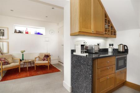 Kitchen 3 & Breakfast Room.jpg