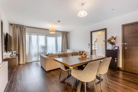 Lounge/Kitchen