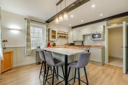 Lounge/Kitchen/Dining Area