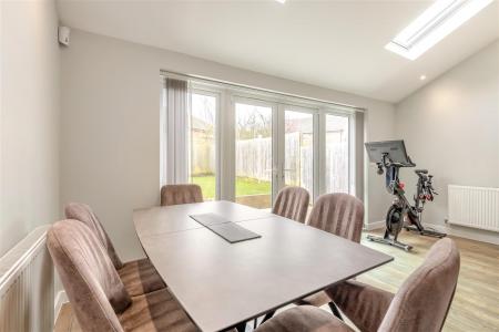 Kitchen/Lounge/Dining Area