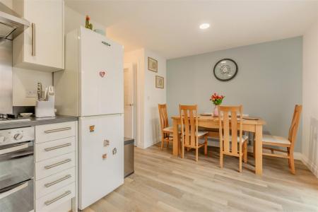 Kitchen/Dining Area