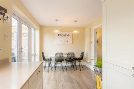 Kitchen/Dining Area