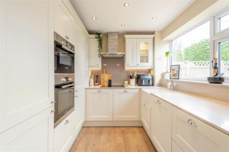 Kitchen/Dining Area