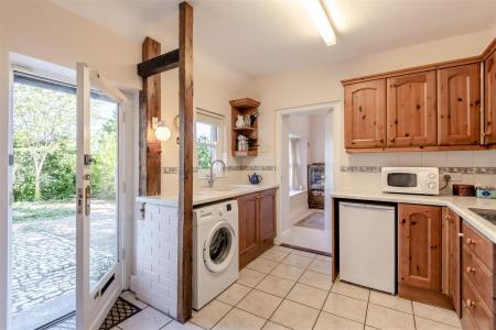 Kitchen/Dining Area