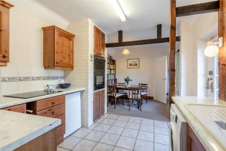 Kitchen/Dining Area