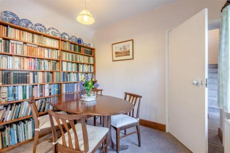 Kitchen/Dining Area