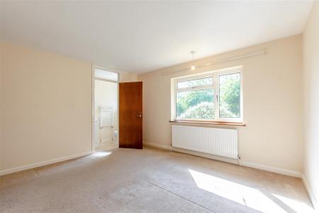 8690525-interior14.jpg