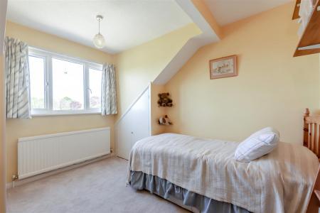 8689507-interior24.jpg