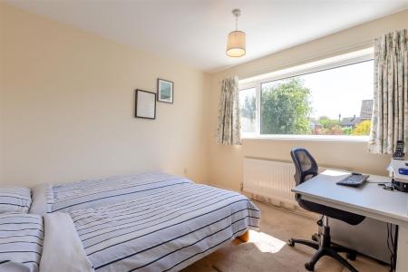 8689507-interior21.jpg