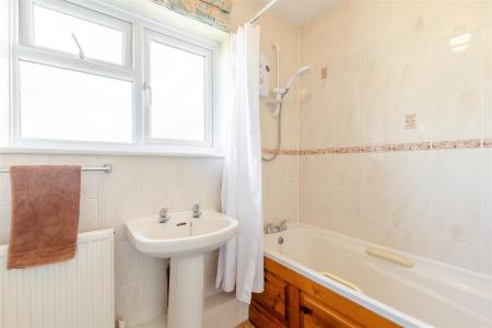 8689507-interior22.jpg