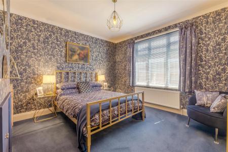8689855-interior20.jpg