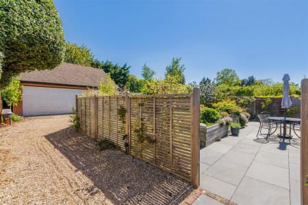 8689855-exterior06.jpg