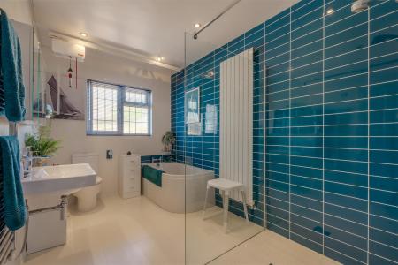 8689855-interior12.jpg