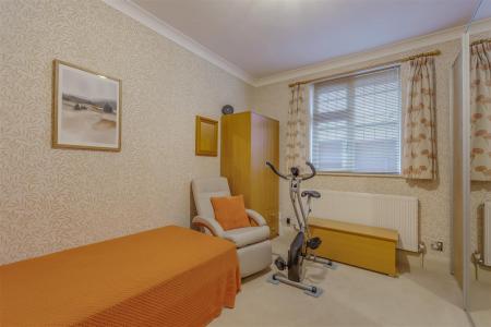8689855-interior18.jpg