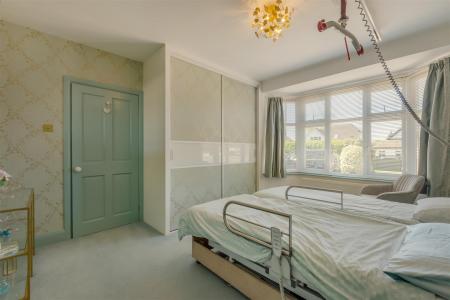 8689855-interior14.jpg