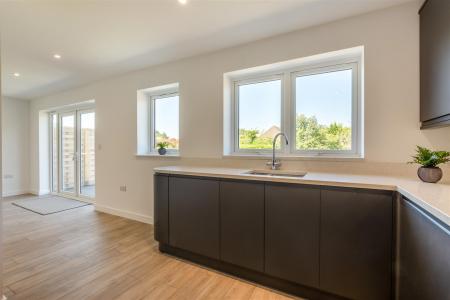 Lounge/Kitchen