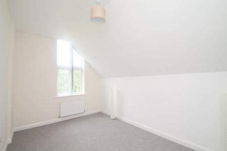 Further top floor bedroom