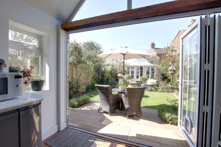 BI-FOLD DOORS
