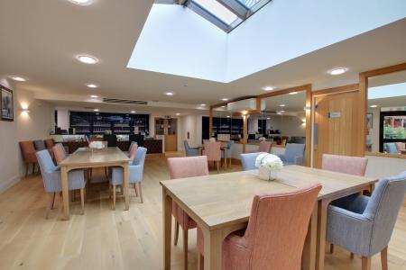 COMMUNAL RESTAURAUNT