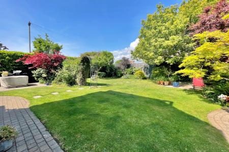 GARDEN