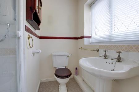 EN SUITE