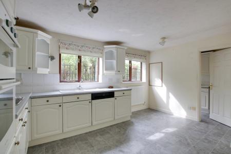 KITCHEN BREAKFAST ROOM