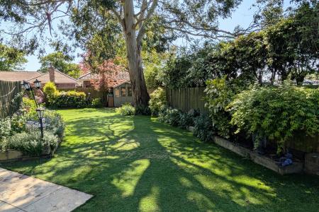 GARDEN