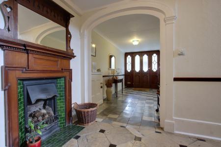 COMMUNAL HALLWAY