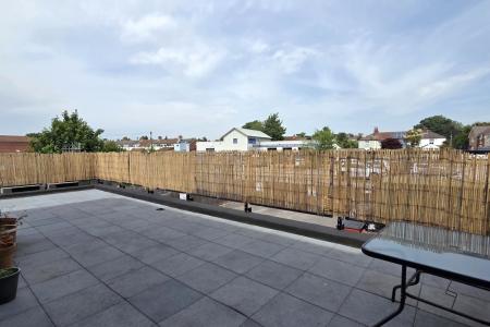 ROOF TERRACE