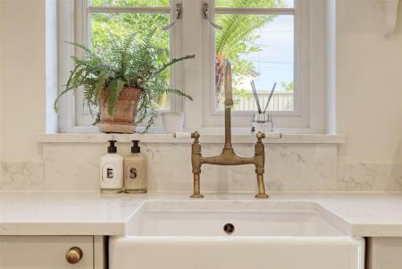 IMG_7245_11 copy 2.jpg