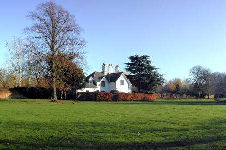 Laleham Park, Laleham