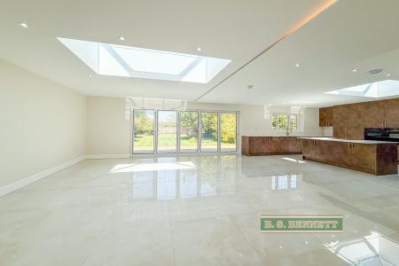 Open plan reception room