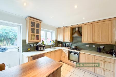 Kitchen/Breakfast Room