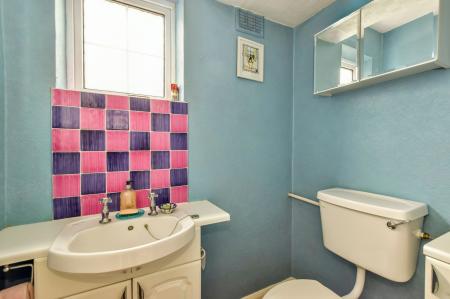 Ground Floor Guest Cloakroom