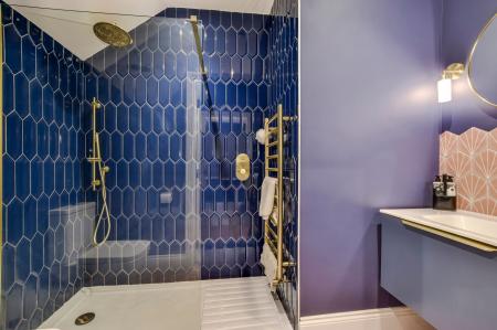 EN SUITE SHOWER/WC