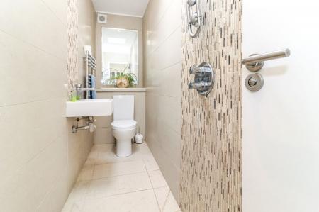 GROUND FLOOR WET ROOM/WC