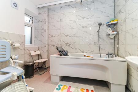 Ground Floor Bathroom