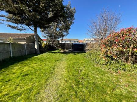 REAR GARDEN approx 70ft