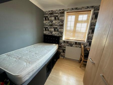 BEDROOM THREE 9' x 8'5