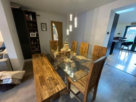 DINING ROOM 14'6 x 9'7