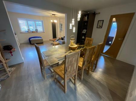 DINING ROOM 14'6 x 9'7