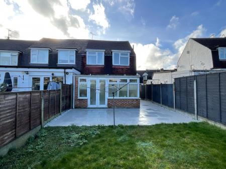 REAR GARDEN approx 70ft