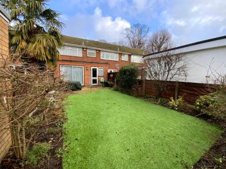 REAR GARDEN approx 40ft