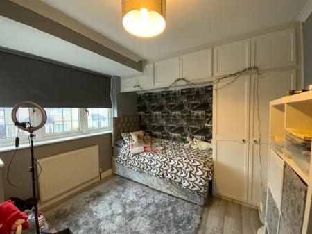 BEDROOM THREE 11'3 x 10'9